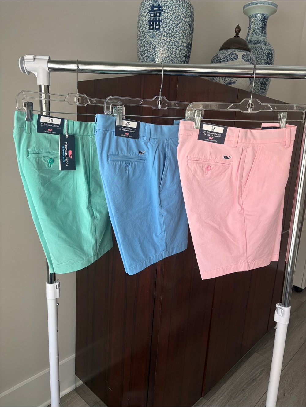 Vineyard vines men’s shorts size 28 lot of 3